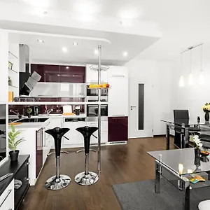 https://apt-new-beautiful-in-the-center-of-with-garage.ostravahotels.net